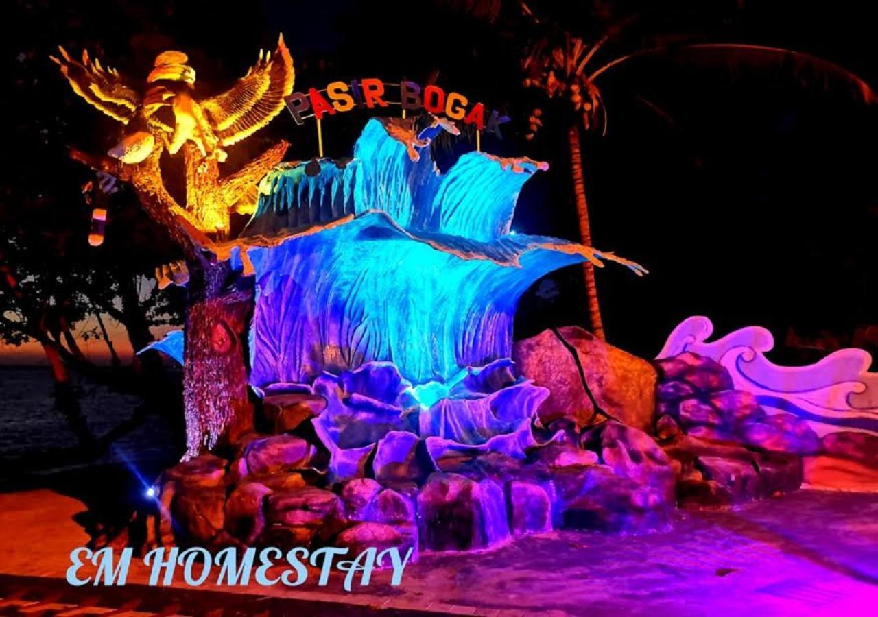 Em Homestay Pekan Pangkor Dış mekan fotoğraf